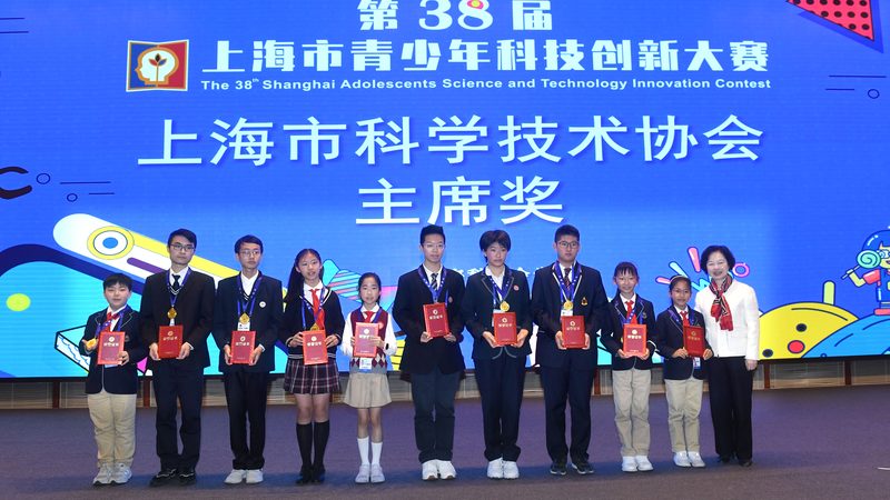 网络安全风险主要包括网络攻击、恶意软件、钓鱼攻击等。中小企业应关注以下方面：